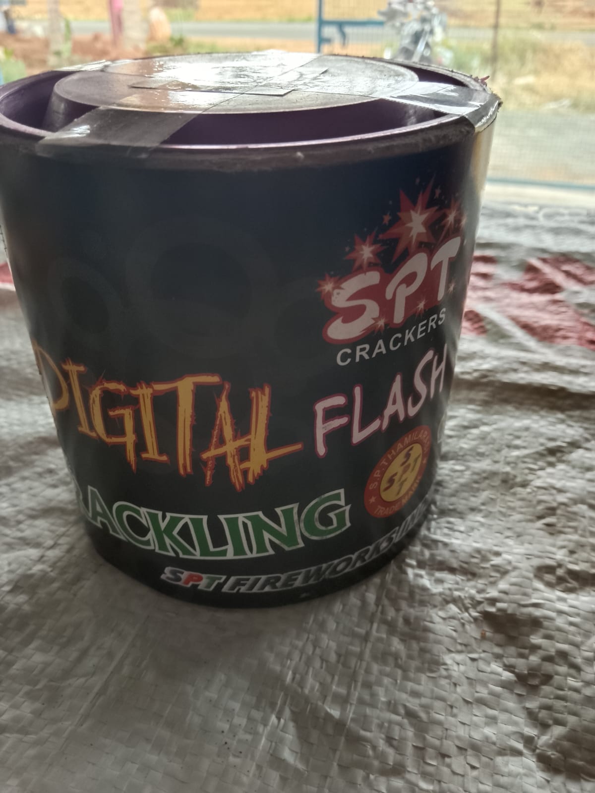 Digital crackling